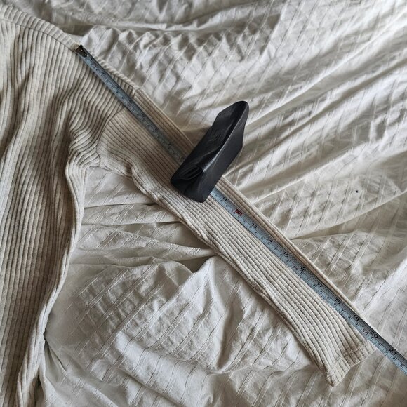 Aritzia The Group by Babaton Traverse Longsleeve - 2022 - Heather Whitecap Grey - Picture 12 of 14